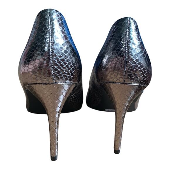 Torrid size 8.5 pewter silver pointed toe pumps silver heels snakeskin texture - Picture 8 of 12
